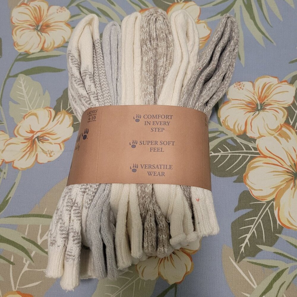 Bearpaw Women's Boot Sock, 6-pair, Ivory - Picture 9 of 10